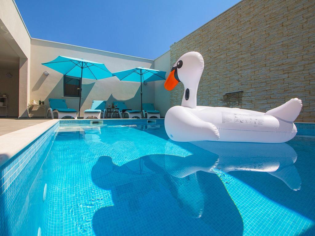Luxury Rooms Pino Split Exterior photo