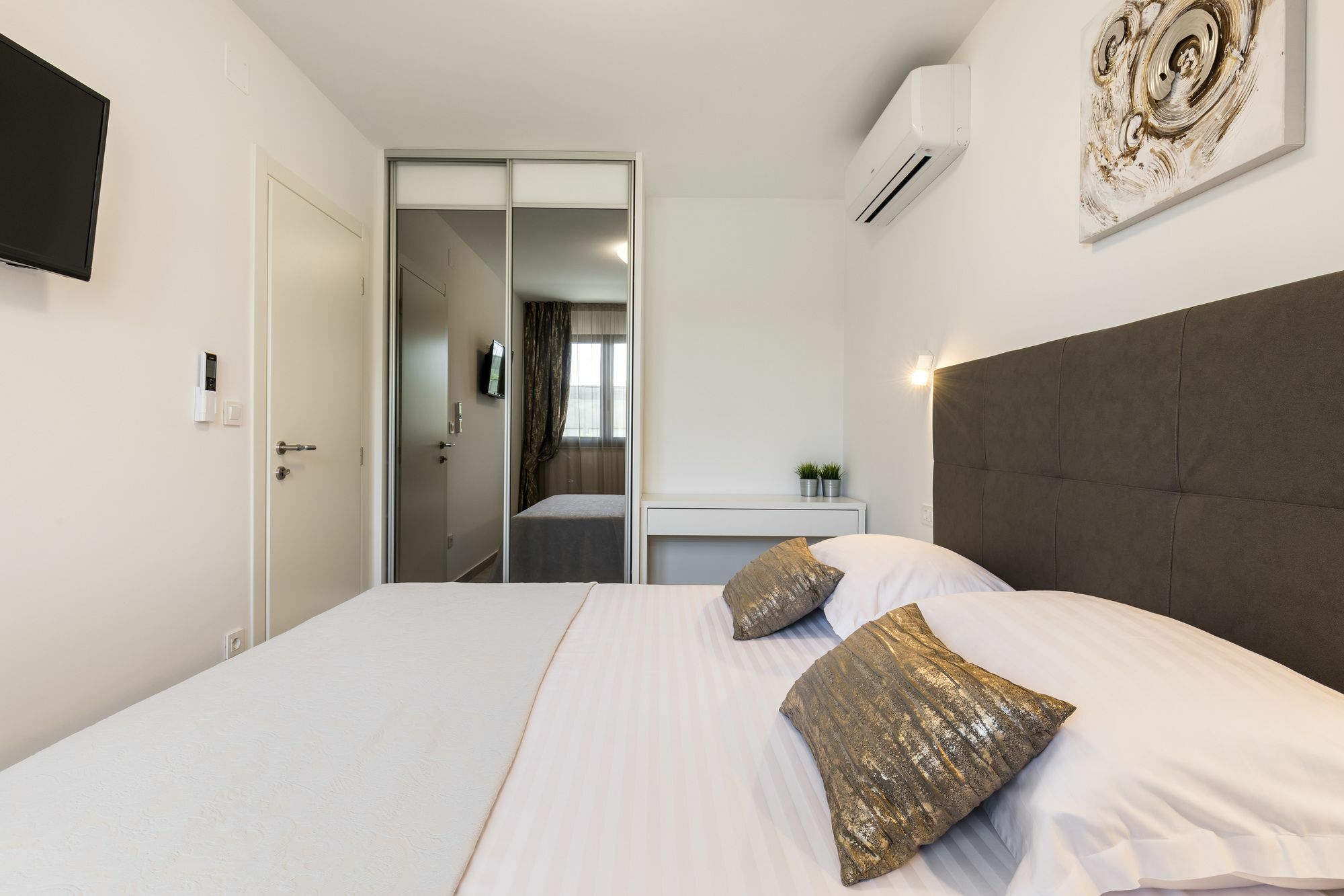 Luxury Rooms Pino Split Exterior photo