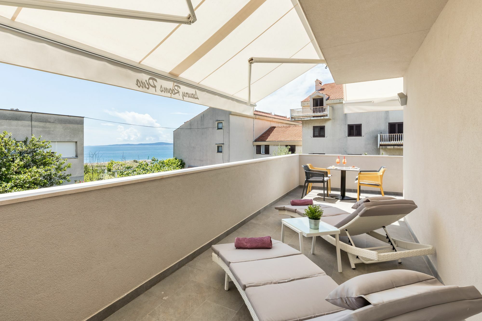 Luxury Rooms Pino Split Exterior photo